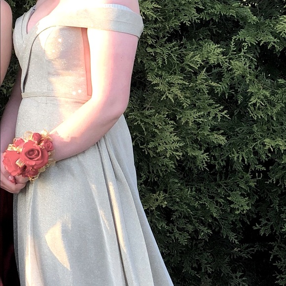 champagne shimmer prom dress - Picture 2 of 2